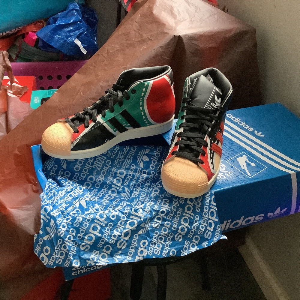 Ladies 7.5 Adidas Pro Model